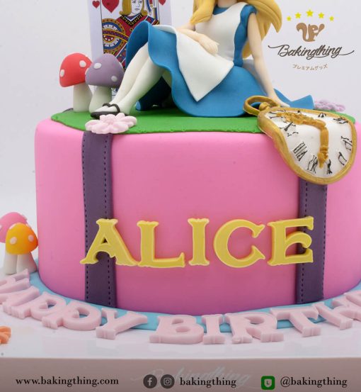 เค้กวันเกิด Alice in wonderland